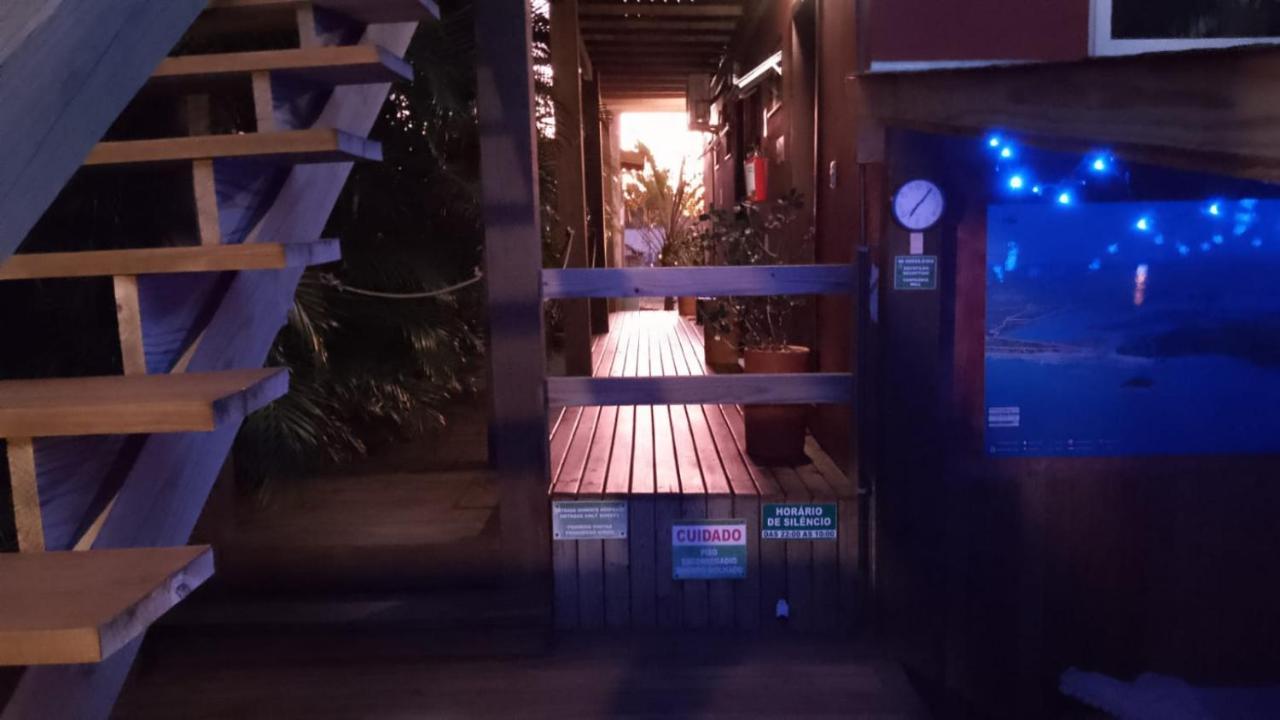 Pousada Morro Do Rosa 프라이아도로사 외부 사진